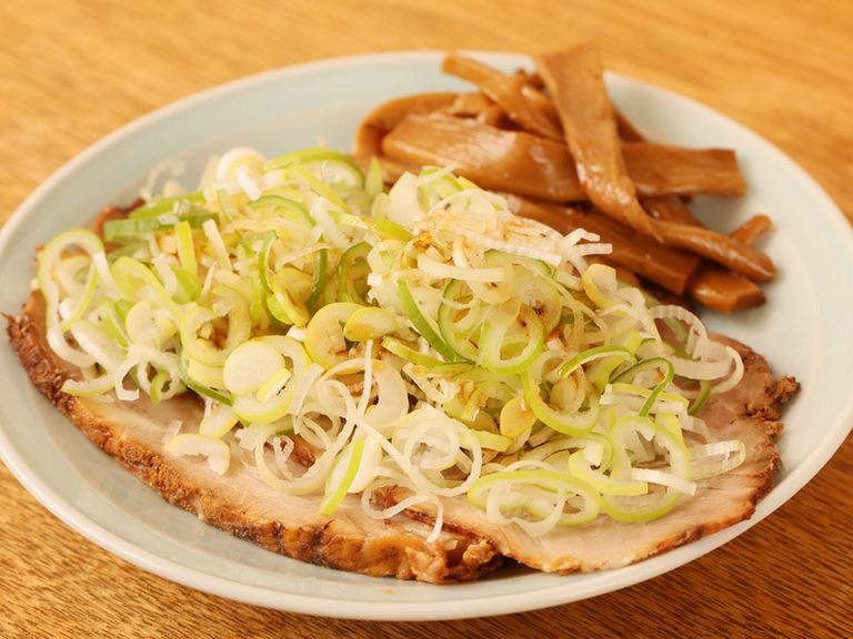 ビールのお供に『メンマチャーシューぽん酢ネギ』
