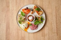 チーズプラスのオードブル盛り合わせ