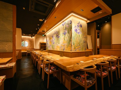 2つのフロアで多くのニーズに対応するくつろぎの和空間