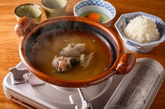 すっぽんを余すことなく満喫『活〆すっぽん鍋（雑炊付き）』