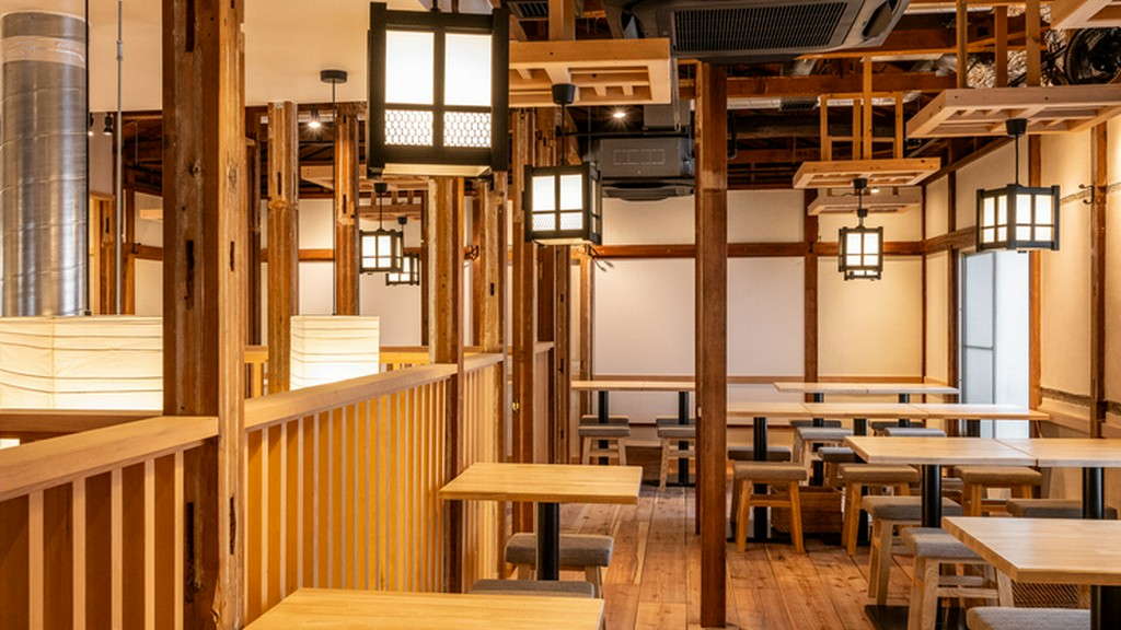 代々木でのデートを楽しみつつ、おいしい炉端焼きも堪能