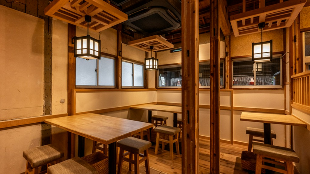 木の温もりに包まれた空間で、相手との信頼関係を深める