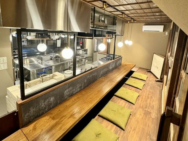 カウンター席がある