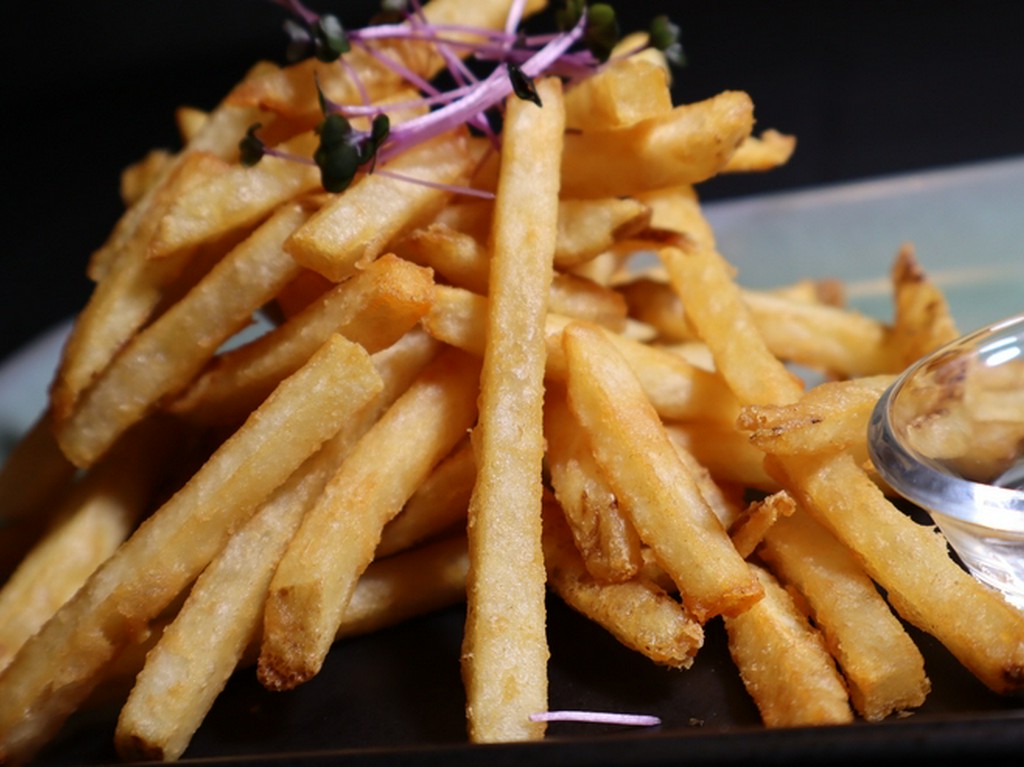 フライドポテト　～トリュフ風味～