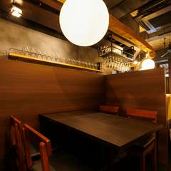 テーブル席イメージ