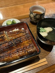 大隅産　炭と桜のチップを使った香り豊かなうな重　松