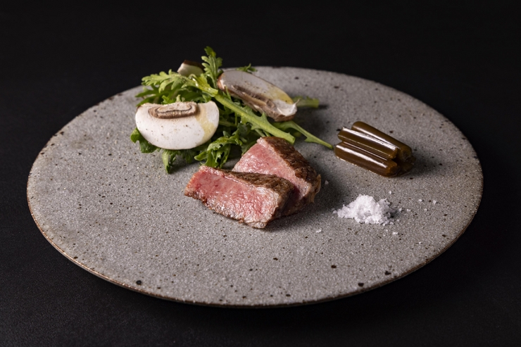 19,800 yen course: Enjoy lavish meals made with carefully selected ingredients, including sashimi, charcoal grilled dishes, tempura, and sukiyaki