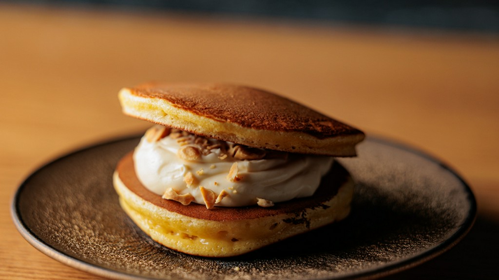 特別なひとときを演出する贅沢なスイーツ『トリュフクリームのどら焼き』