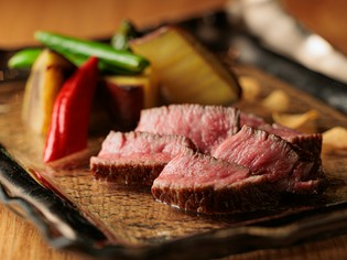 まろやかな甘みが際立つ、国内トップクラスのブランド牛2種