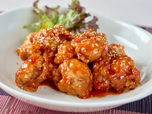 韓国の家庭で親しまれている味を再現する、自家製のタレ