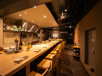 高円寺の隠れ家で、少し贅沢な食事時間を