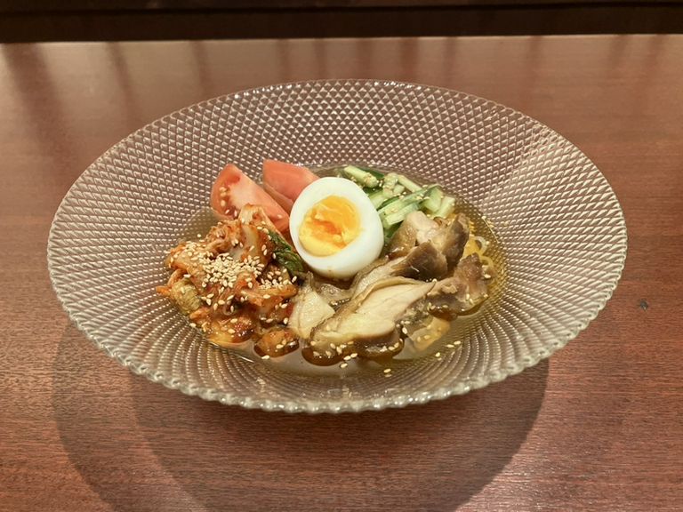 しっかりとしたコシと風味で、焼肉の締めにピッタリの『武蔵野冷麺』