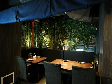 落ち着いた雰囲気が魅力の大人な空間