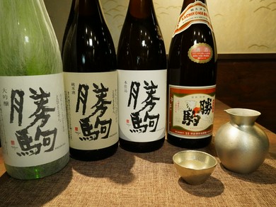 富山で醸造される、バラエティー豊かな地酒を飲み比べ