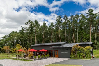 富士山の麓で本格的なイタリアンと炭焼きの美味を堪能