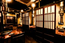 圧倒的満足感！和牛の豊かな旨みが口いっぱいに広がる名物の大判サーロイン握りに悶絶！