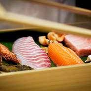 各々のコースの詳細は「コース」ページをご覧ください。ネット予約も可能です。