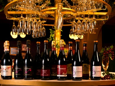 世界各国のワイン（赤・白・泡）が飲み放題！時間無制限もOK