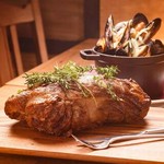 ■本日のベルギークラフトビール樽生、スパークリング含むワイン8種～、ハイボール、レモンサワー、ジントニックなどソフトドリンク各種から1杯お選びいただけます。※詳細は当日店内メニューを御覧ください。