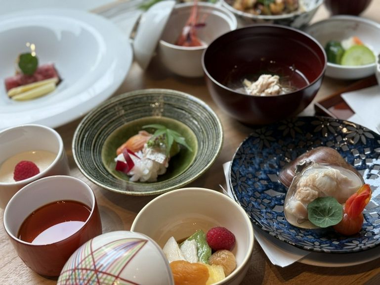 前菜・お刺身・焼き物・強肴など、季節の和食が楽しめるプラン