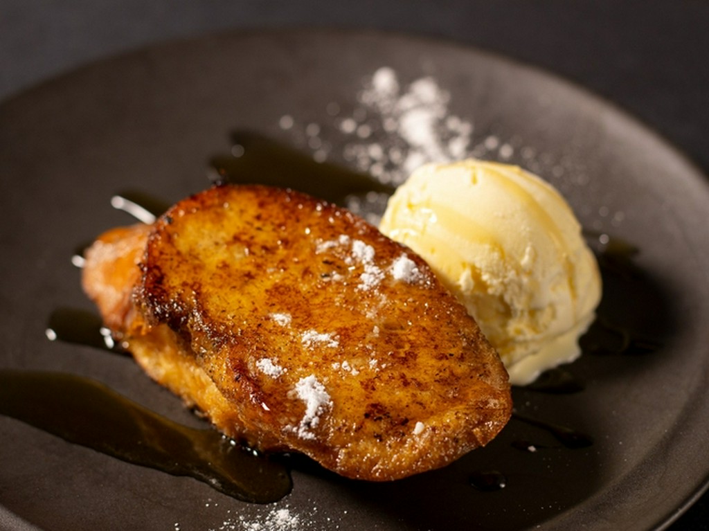 外はカリッと中はふわふわ。絶妙な味わいの『フレンチトースト』