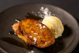 外はカリッと中はふわふわ。絶妙な味わいの『フレンチトースト』