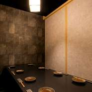 全席掘りごたつ仕様の個室となっていて、プライベート感も抜群です。2名から利用できるのでデートやお子様連れのファミリーにも大好評！まわりを気にせずゆっくりと食事とお酒を楽しめます。

