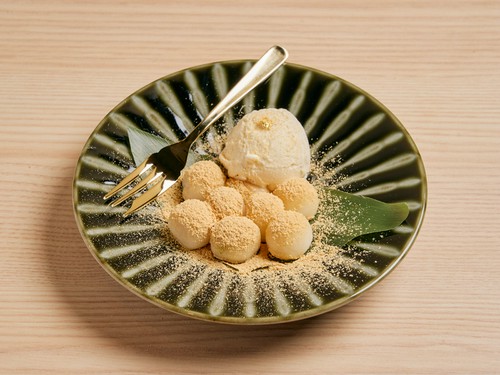 デザート（白玉　きなこアイス載せ）