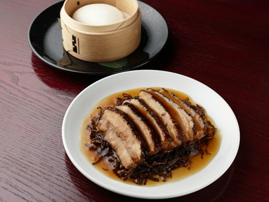 大切なおもてなしに。熟練料理人が手掛けるコースは接待にも最適