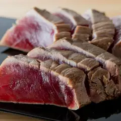 最高級の鮪を使った『藁焼き』のおいしさを体感！