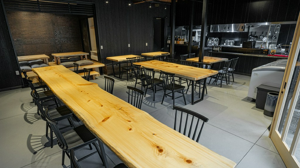 すっきりとした寛ぎの空間で、おいしい鮪に舌鼓