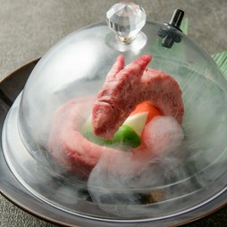 ＜数量限定＞神龍 ～神戸牛のドラゴンカルビ～