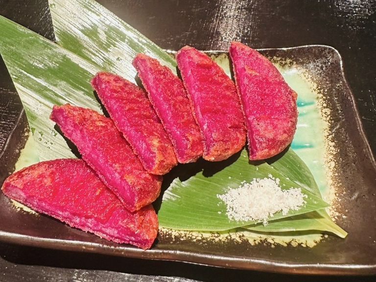 シンプルでありながら、素材の持ち味を引き立たせる『うむくじの天ぷら』