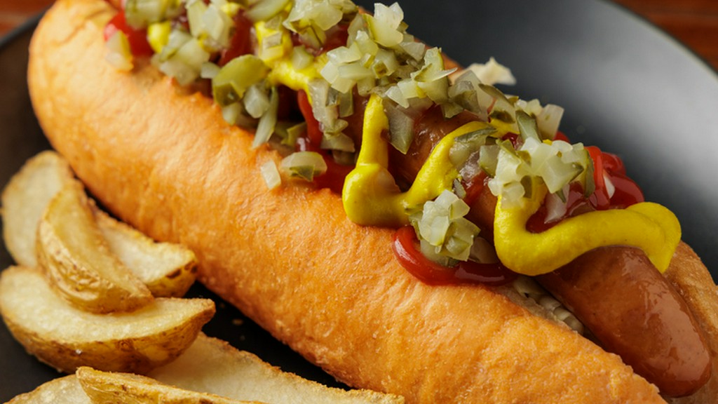 ボリューム満点でありながら、さっぱりとした後味が特徴の『ホットドッグ』