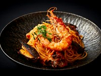 鯵、海老をたっぷり使ったトマトベースのスパゲティです