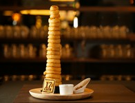 オニオンリングを高層階タワーにしました。