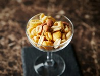 ナッツ(主にカシューナッツ・アーモンド・ピーナッツ等)