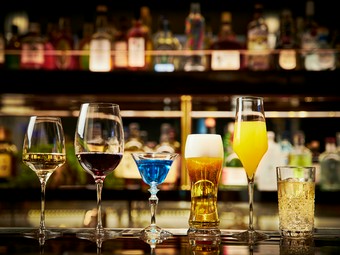 パーティーの後の2次会に最適な、飲み放題＋乾きものがセットになったプラン