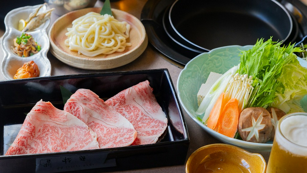 鹿児島県産黒牛「かわなべ牛」の美味を堪能できる『すき焼きコース』