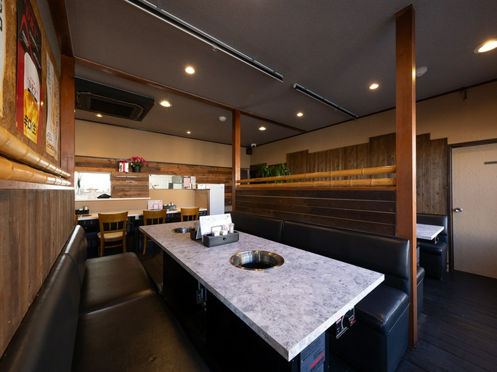 仲間とのおしゃべりに丁度いい。地元からの厚い支持あり