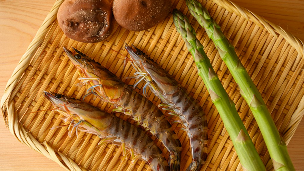 産地直送の旬素材を使用した、贅沢な天ぷら