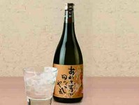 グラス 　　 780円
ボトル720ml 4000円

麦特有の香ばしいコクと、すっきりとした味わいを兼ね備えた焼酎に仕上げました。飲みやすい焼酎です。
[ロック、水割、お湯割、蕎麦湯割]