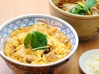 セットのお蕎麦は冷(せいろ)・温(かけ蕎麦)お選びいただけます。
※単品丼は お椀と漬け物付きで 1,000円