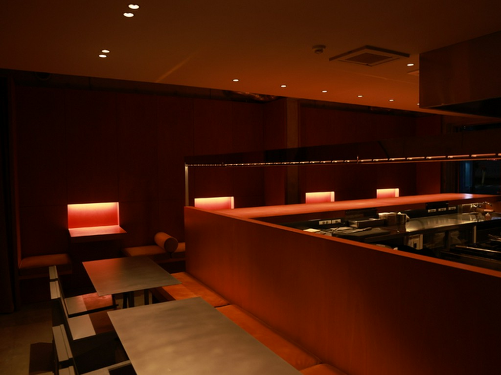 デートにふさわしく洗練された料理が並ぶ、特別な空間