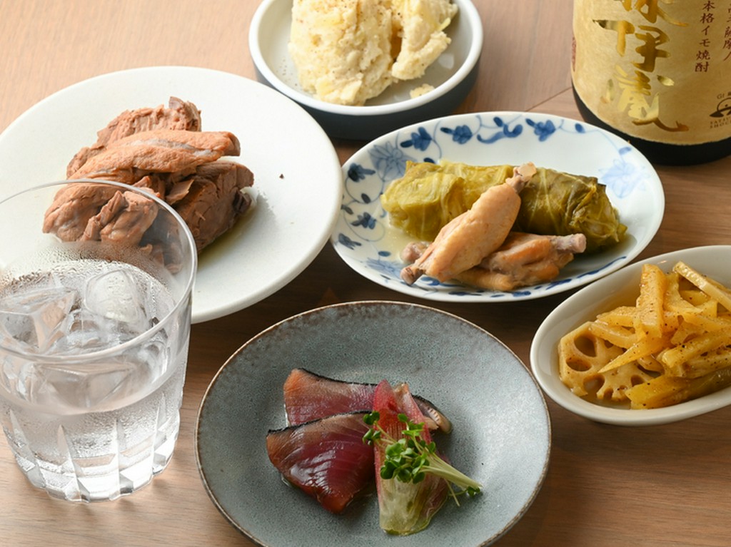 日々変わる表情。四季折々の食材を用いた和洋折衷の逸品
