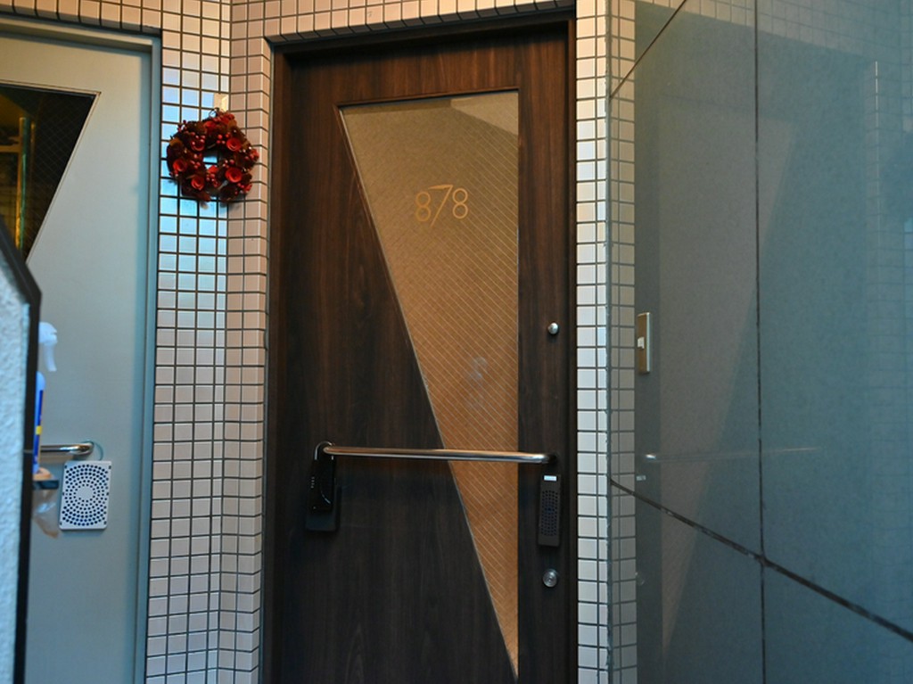 和モダンな大人の隠れ家。都会の喧騒を忘れる非日常空間