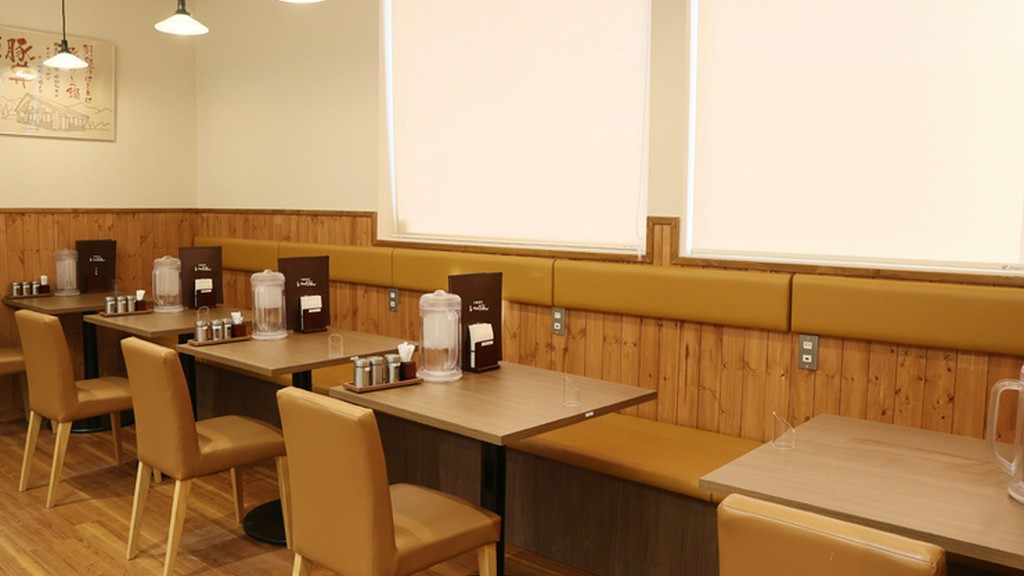 優しい色合いの内装が、心までほっとする空間をつくり出す