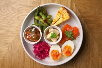 チーズプラスのオードブル盛り合わせ