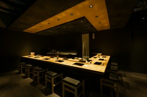 0020008907U1.jpg
