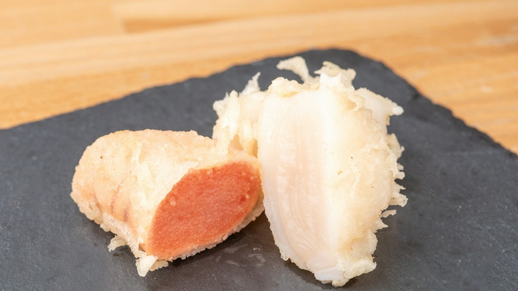 奥深いうま味を感じる『タラコの天ぷら』、素材の甘みも至福の味わい『ホタテの天ぷら』